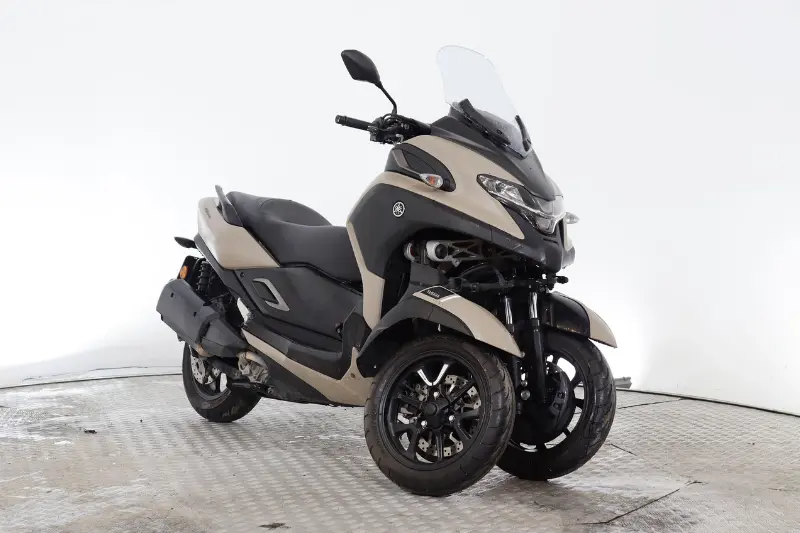 Scooter Yamaha Tricity 300 de segunda mano