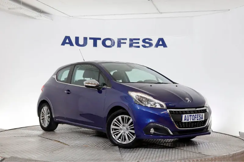 Peugeot 208 azul en venta